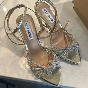 Steve Madden Able Gold & Silver Heels